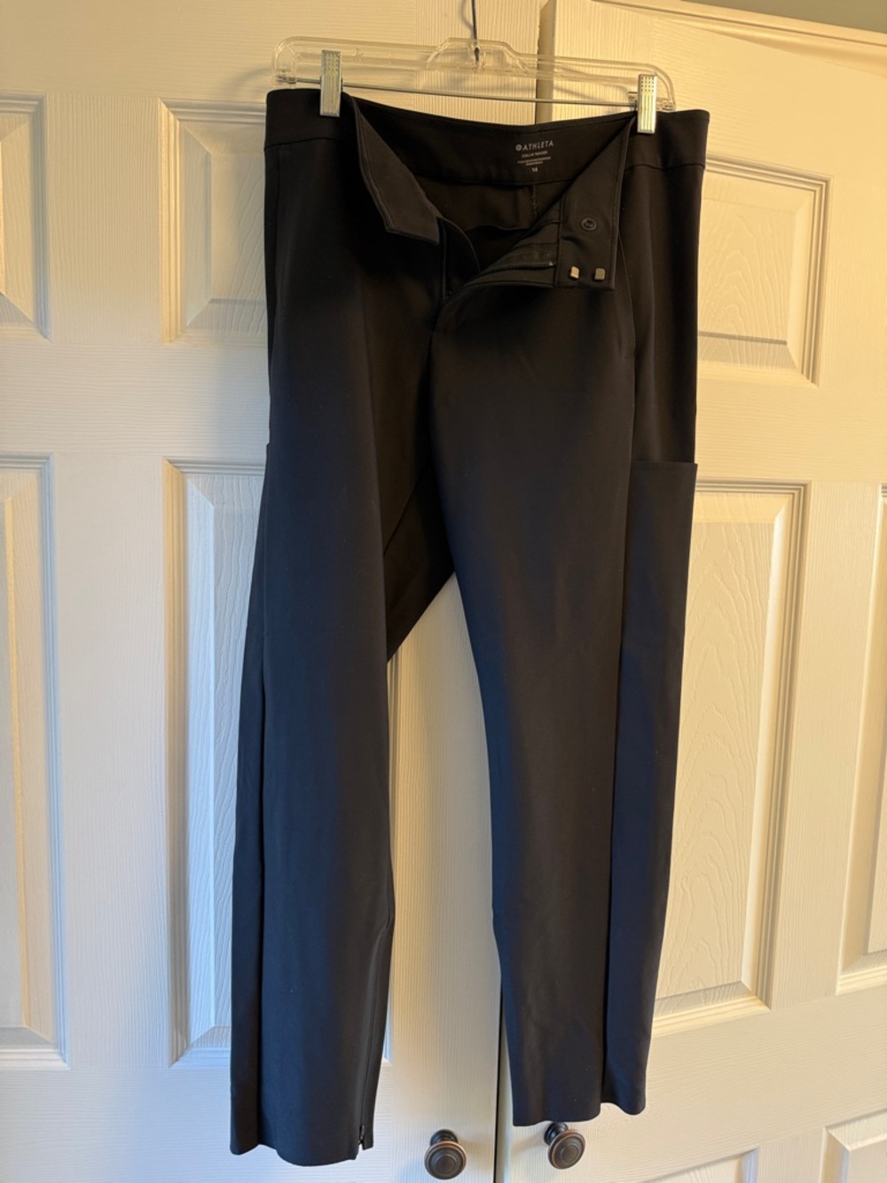 Athleta stellar trouser  women’s Black Pants excellent condition size 14